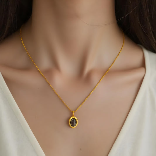 Vintage Oval Pendant Necklace